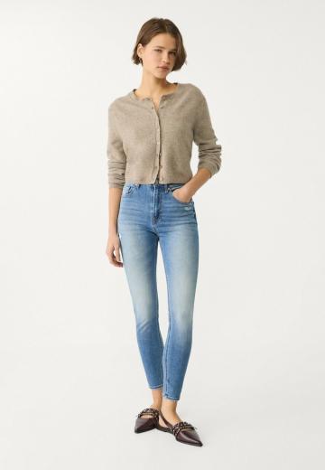 Короткие джинсы