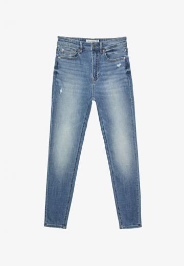 Короткие джинсы