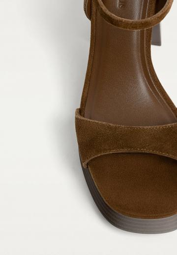 Босоножки на платформе