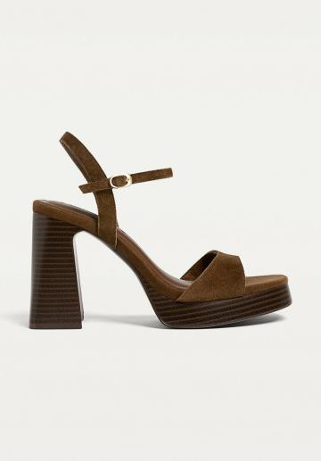 Босоножки на платформе