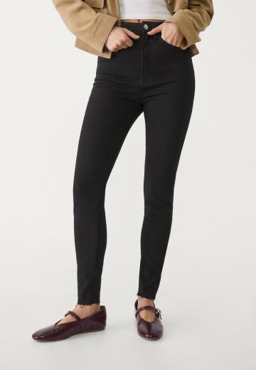 Короткие джинсы