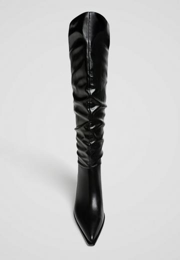 Высокие сапоги