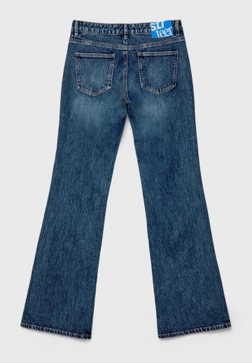 Клешеные джинсы