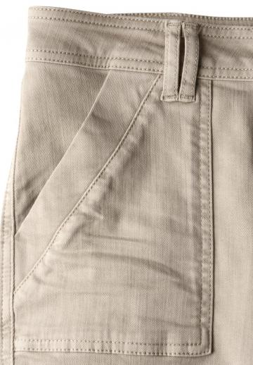 Короткие джинсы