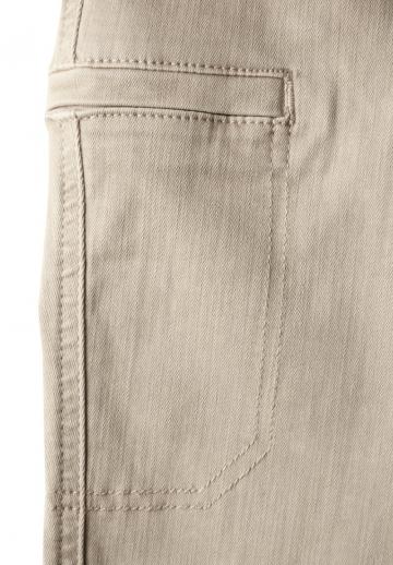 Короткие джинсы