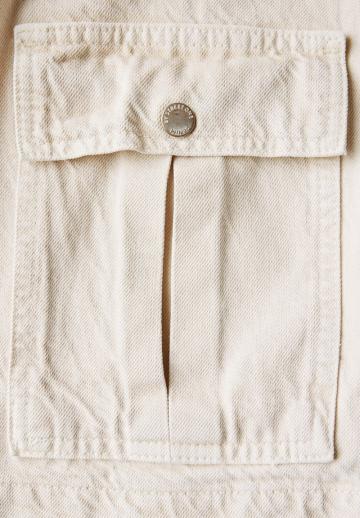 Куртка с накладнымит карманами