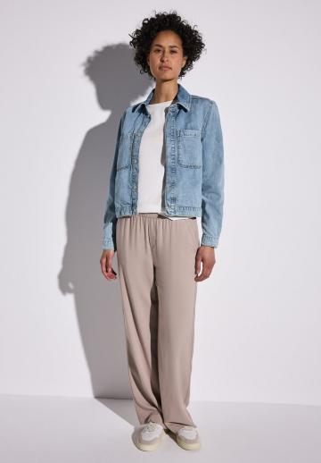 Джинсовая жилетка