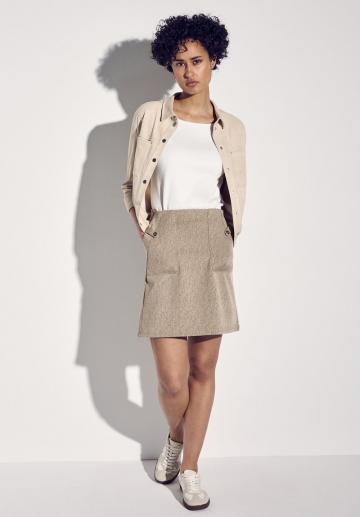 Юбка с накладными карманами