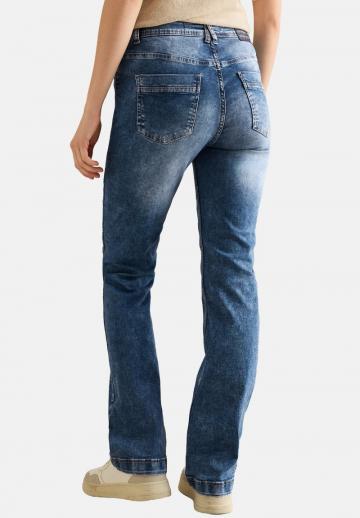 Клешеные брюки