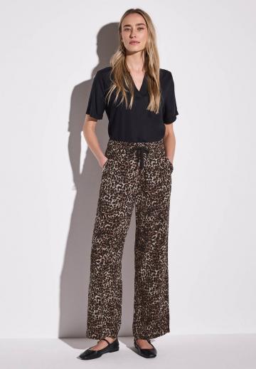 Спортивные штаны