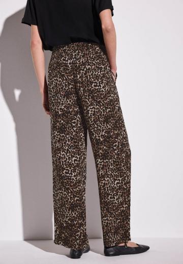 Спортивные штаны