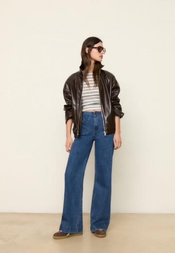 Клешеные джинсы