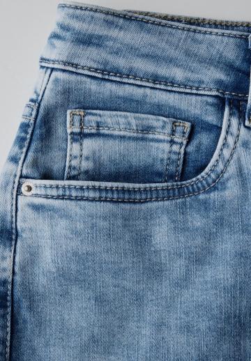 Свободные джинсы