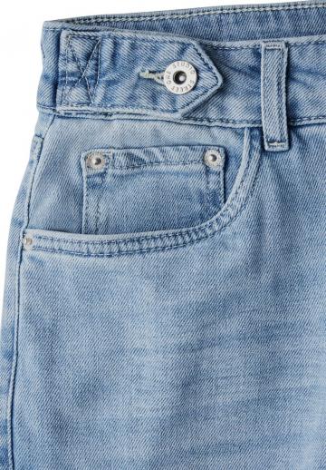 Клешеные джинсы