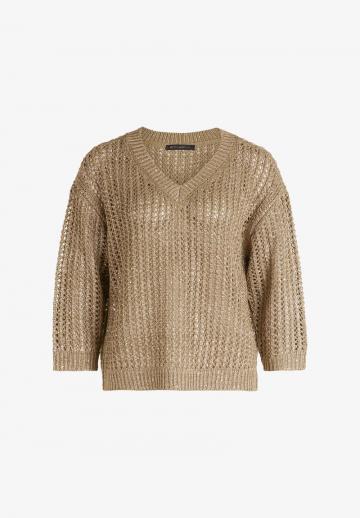 Пуловер с вырезом V