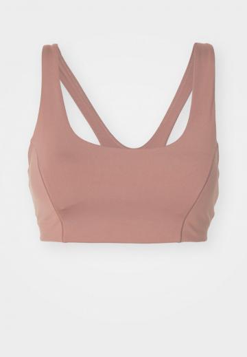 Бюстгальтер без косточек