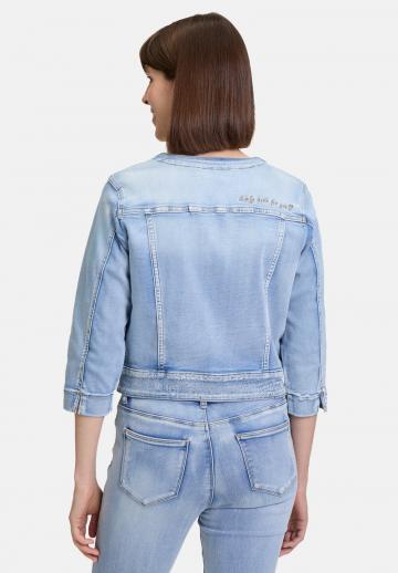 Джинсовая куртка