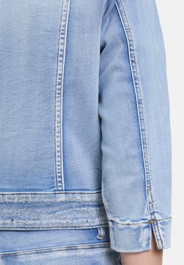 Джинсовая куртка