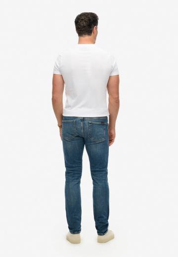 Узкие джинсы