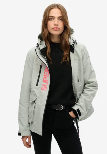 Куртка с накладнымит карманами