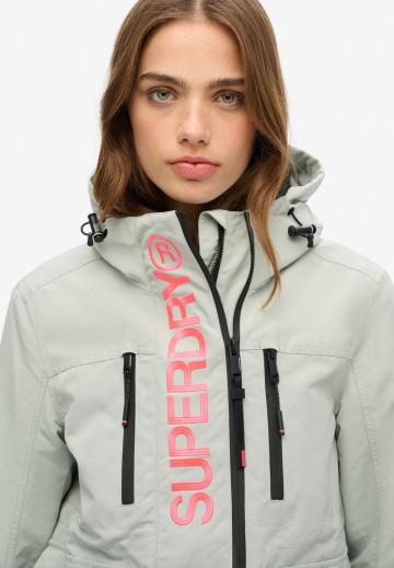 Куртка с накладнымит карманами