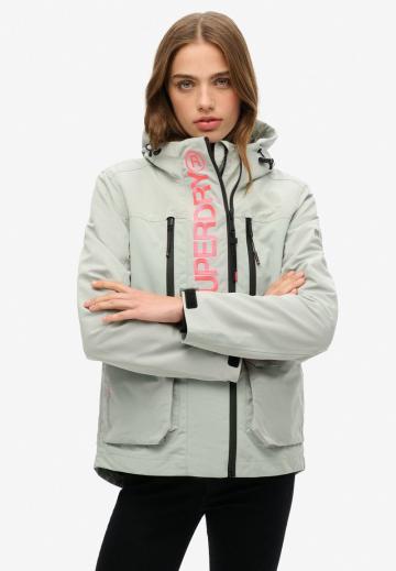 Куртка с накладнымит карманами