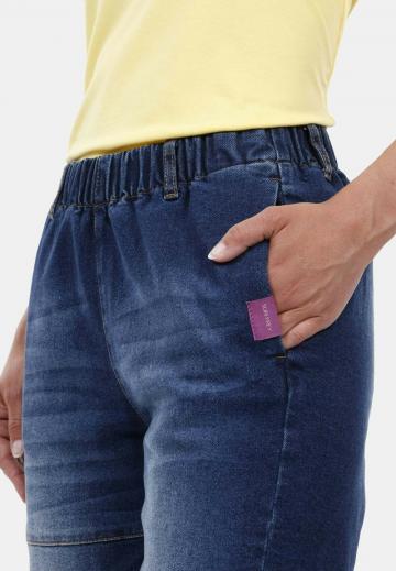 Короткие джинсы