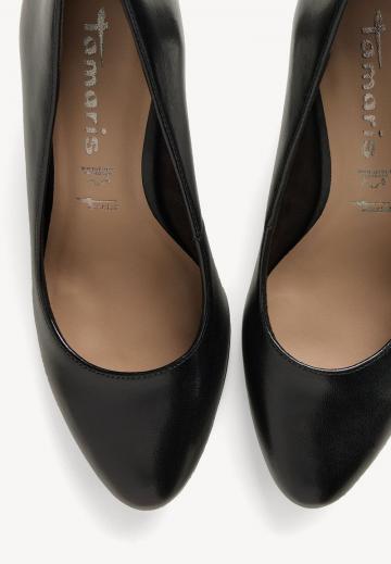 Туфли с высоким носом