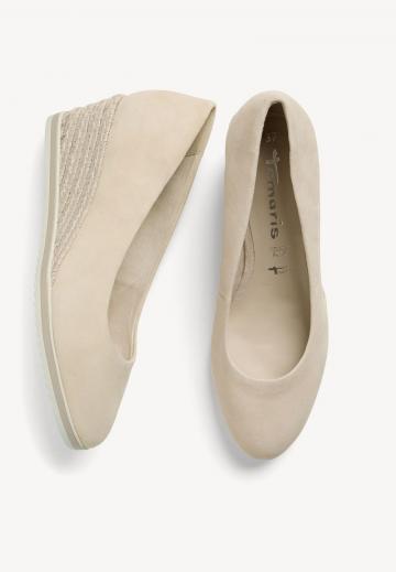 Туфли на танкетке