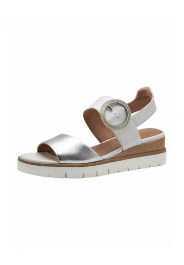 Босоножки на танкетке