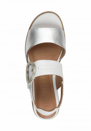 Босоножки на танкетке