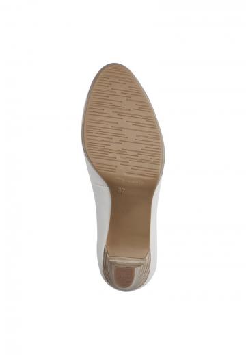 Туфли на высоком каблуке