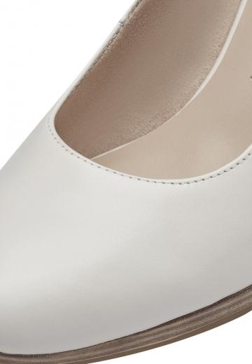 Туфли на высоком каблуке