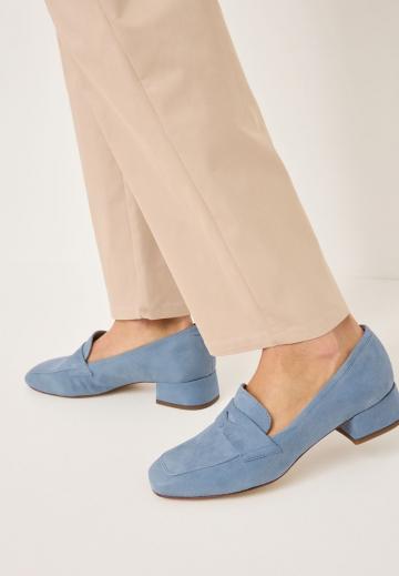 Туфли с высоким носом