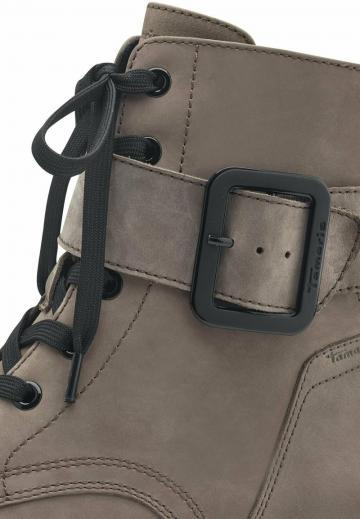 Широкие сапоги