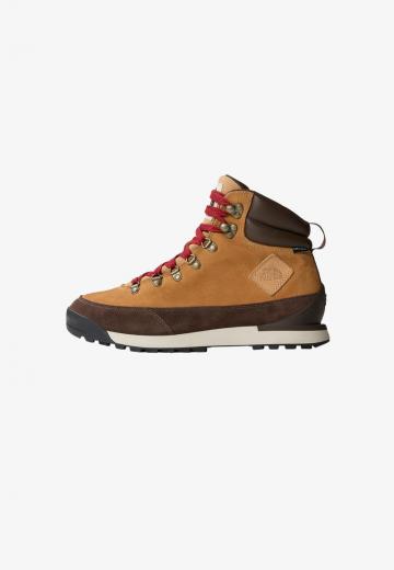 Походные ботинки