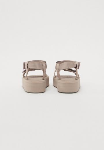 Босоножки на платформе