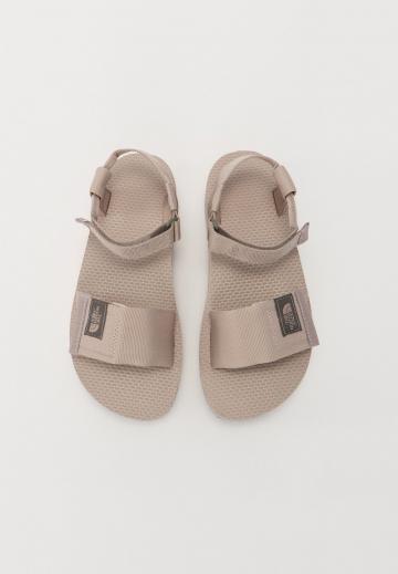 Босоножки на платформе