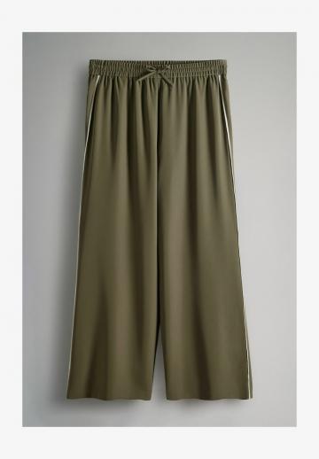 Спортивные штаны