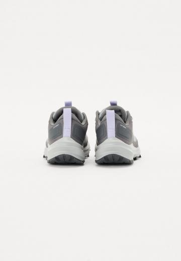 Беговые кроссовки