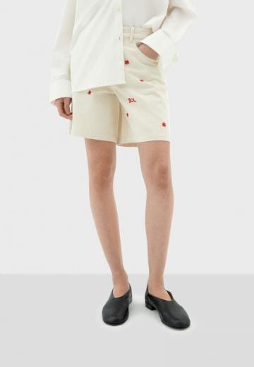 Джинсовые шорты