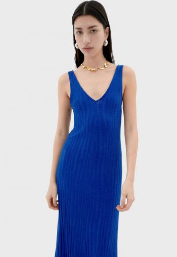 Вязаное платье