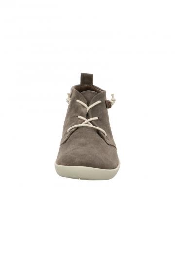 Ботинки на шнуровке