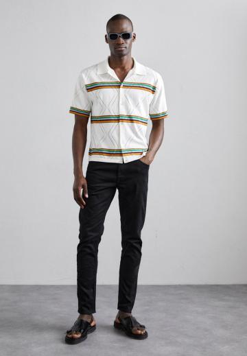 Узкие джинсы