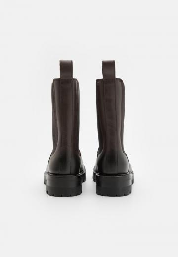 Ботинки челси