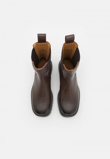 Ботинки челси