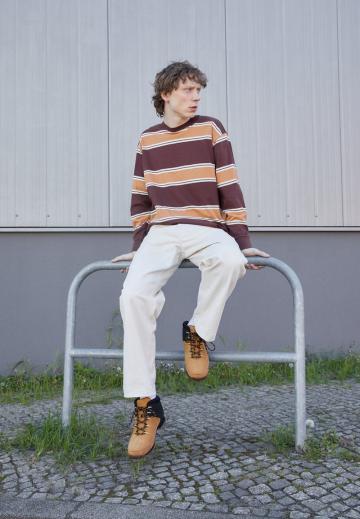 Ботинки на шнуровке