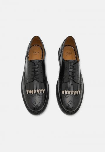 Ботинки на шнуровке