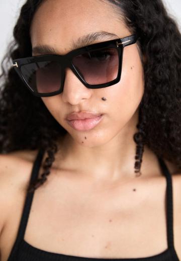 Солнечные очки