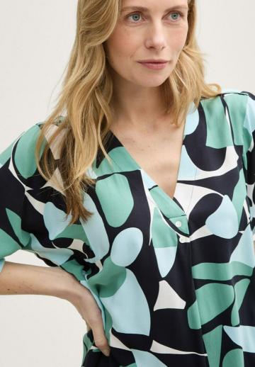 Атласная блузка